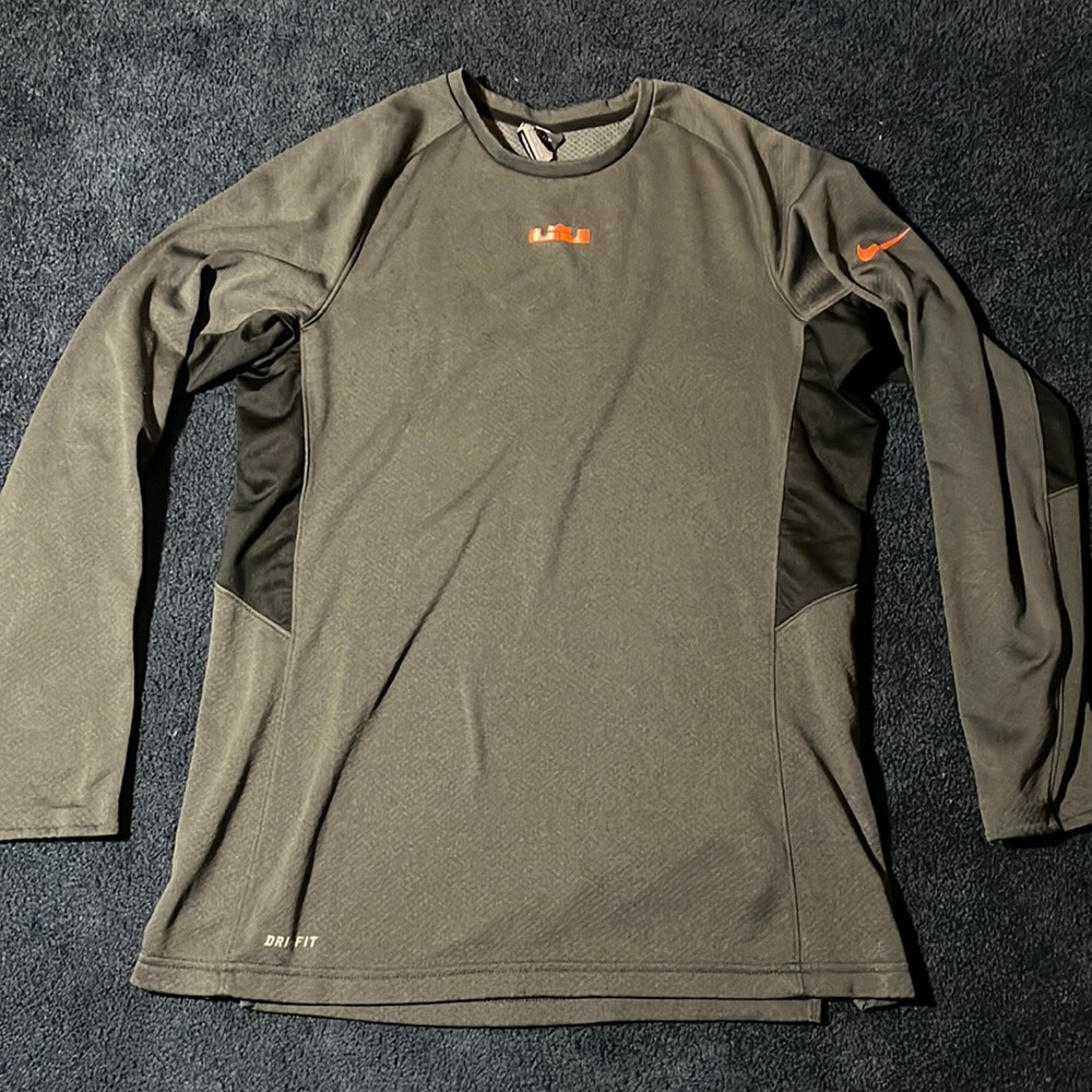 Nike long sleeve
